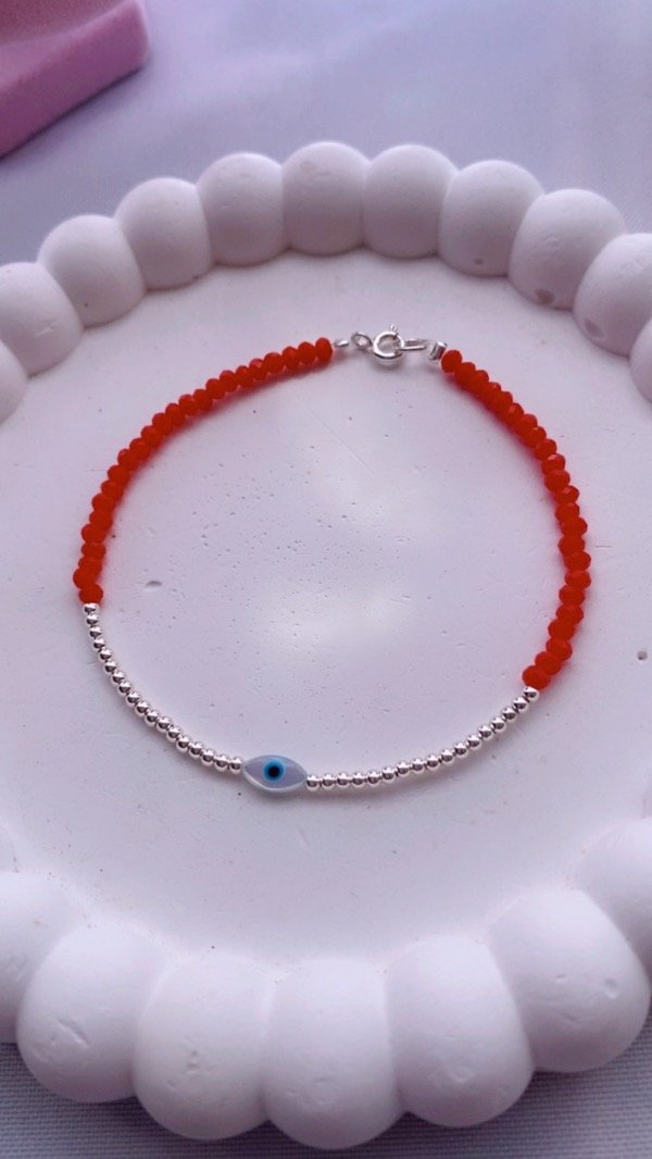 Producto - Pulsera roja orus