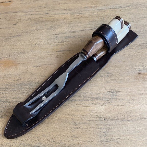 Producto - 080 - Set Parrillero / Trinchar DAGGER Combinado Madera Hueso con vaina