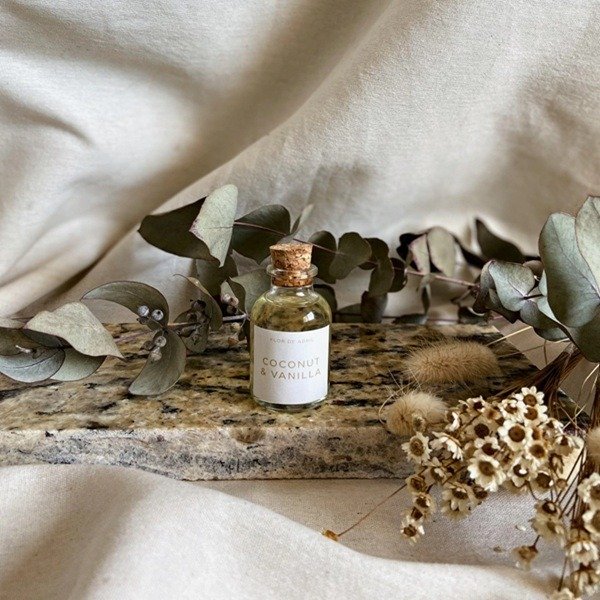 Producto - Aceite Esencial Puro Flor de Abril con corcho.