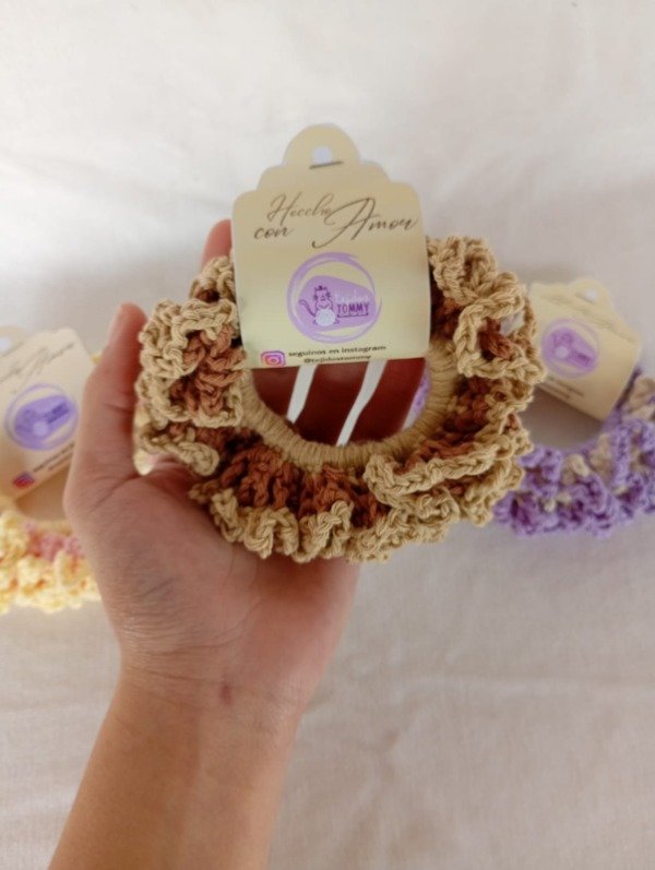 Producto - Pack De 3 Scrunchies A Crochet Artesanales - 3