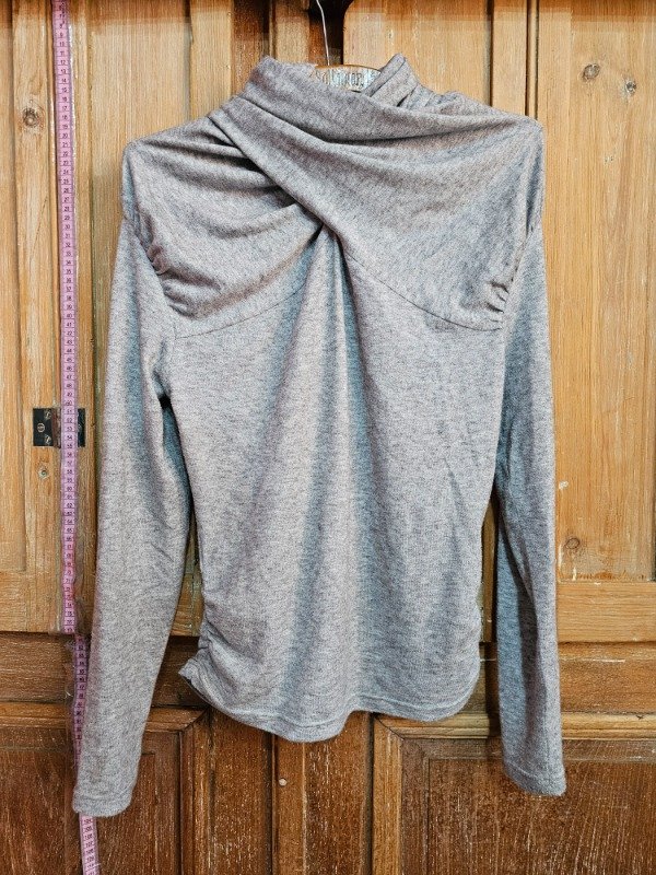 Producto - Sweater Sol Pisani Gris t.m