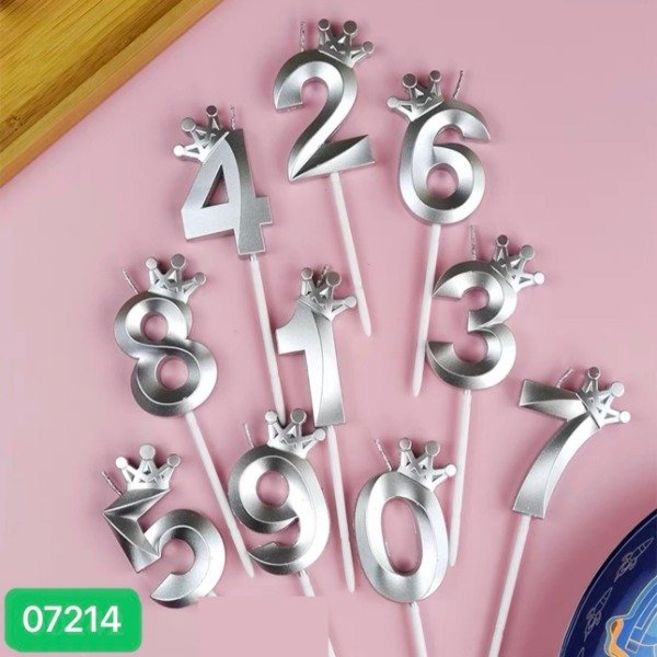 Producto - VELA NUMERO CON CORONA PEQUEÑA PLATEADO 07214