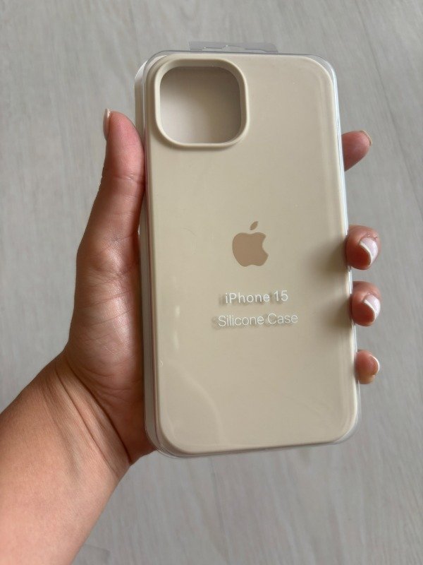 Producto - Silicone Case Blanco Antiguo Iphone 15