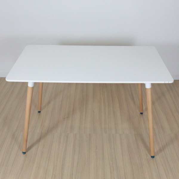 Producto - Mesa eames 1.40