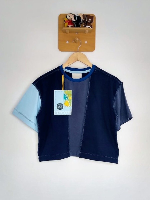 Producto - Remera Boxy cortes azul