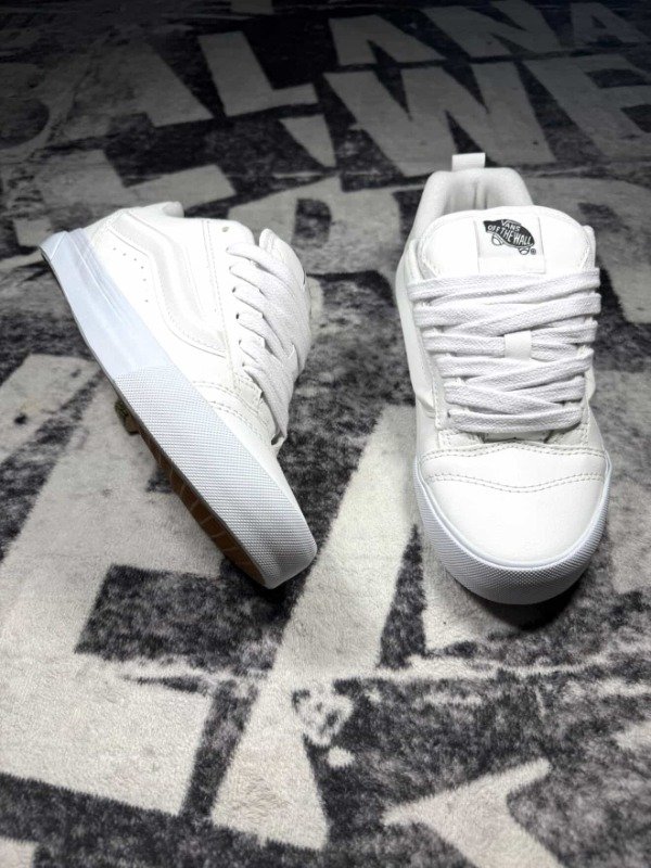 Producto - VANS KNU "total white" - 4
