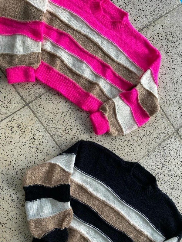 Producto - SWEATER TRICOLOR