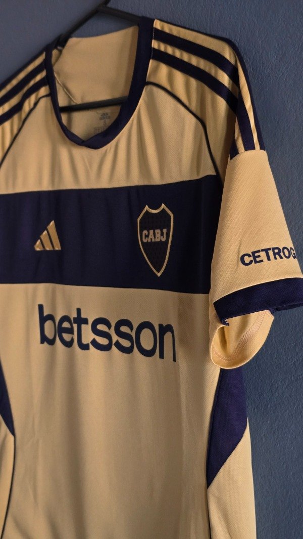 Producto - CAMISETA BOCA JUNIOS SUPLENTE 2026 - 5