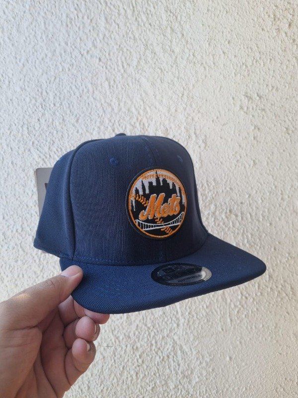 Producto - Gorra METS PLANA CERRADA AZUL