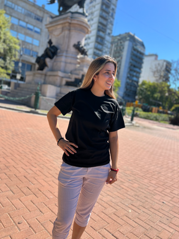 Producto - REMERA BÁSICA ADULTO UNISEX - Corte Clásico