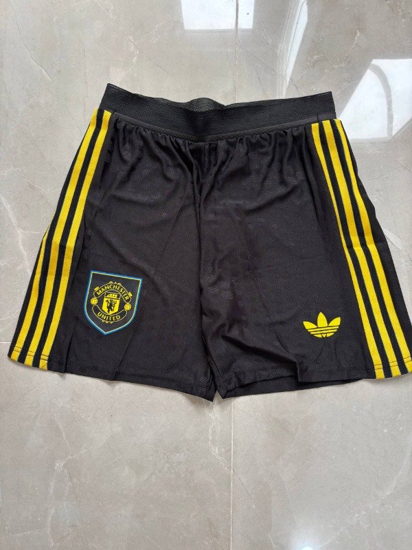 Producto - Short Manchester United 3ro 25/26 Version jugador