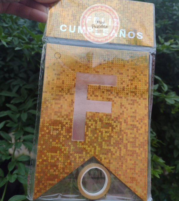 Producto - Banderin Dorado "Feliz Cumpleaños"