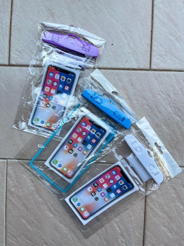 Producto - Fundas de agua con correa (cliquear color)