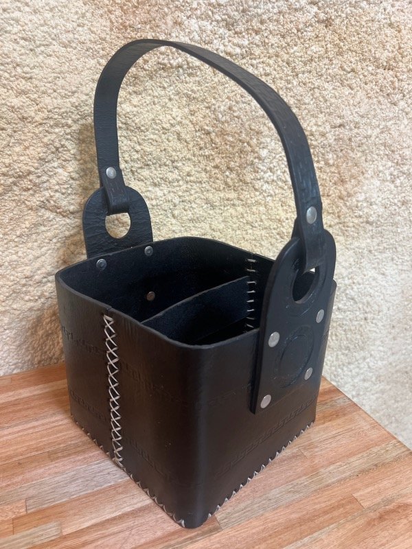 Producto - CANASTA PREMIUM CUERO