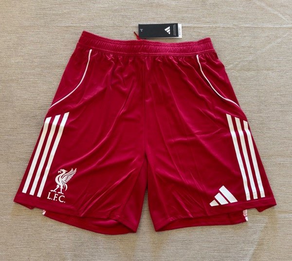 Producto - Short titular Liverpool 25/26