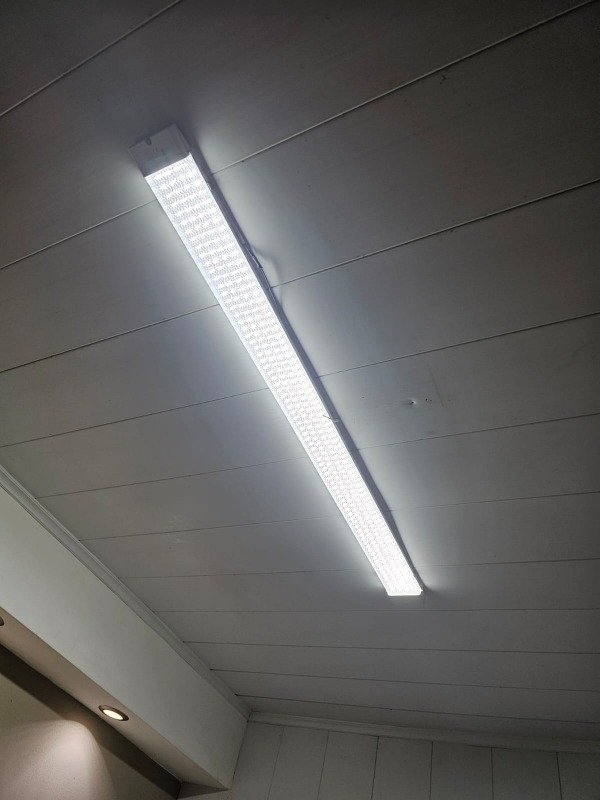 Producto - Tubo Led 1.2 Mts Luminaria Listón Estanco Exterior Luz Fria 220V Directo 120w