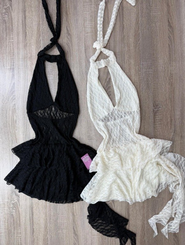 Producto - Vestido de encaje con cuello