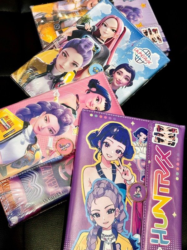 Producto - Cuaderno de cuero con imán  K-pop - Grande