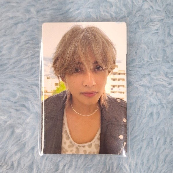 Producto - LAYOVER PHOTOCARD VERSION BARNES Y NOBLE