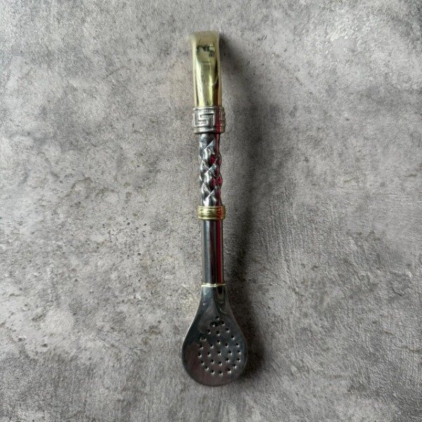 Producto - BOMBILLON PICO DE LORO CINCELADO DE ALPACA Y BRONCE