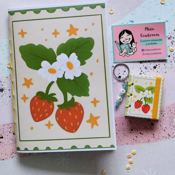 Producto - Libreta + llavero - Frutilla