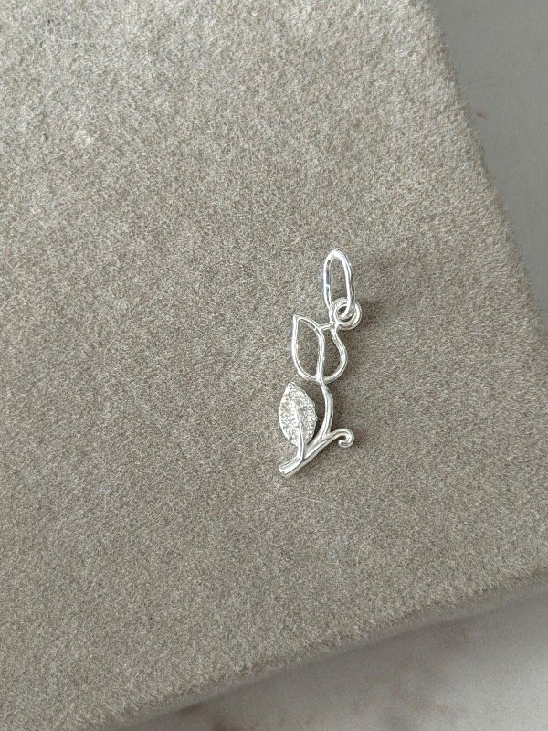 Producto - Dije tulipan cubic - 1