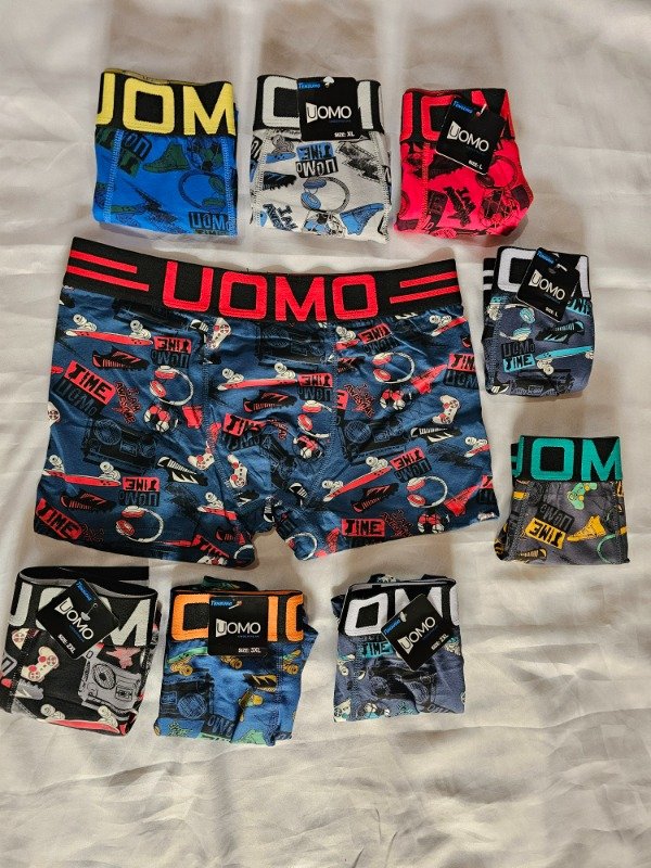 Producto - Boxer UOMO patineta corto