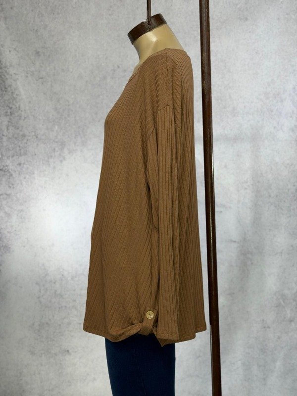 Producto - REMERA DONATO MARRON MORLEY BOTONES EVASE