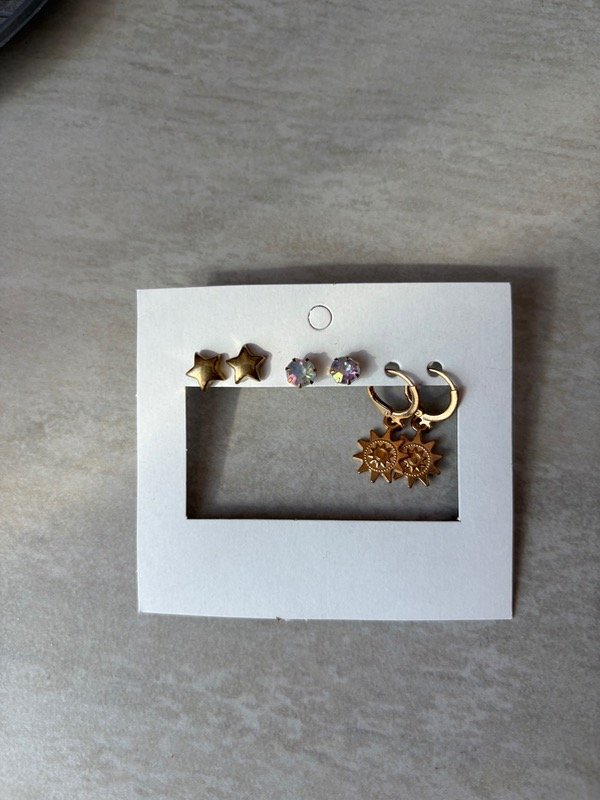Producto - Set de aros dorados llll