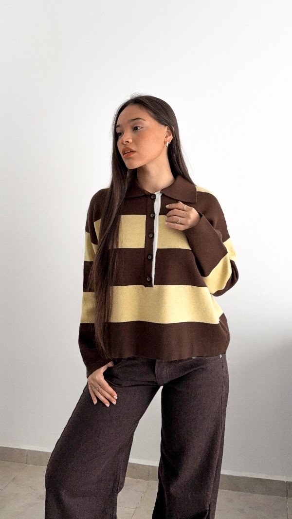 Producto - Sweater polo choco amarillo - Premium