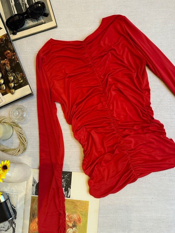 Producto - Remera frunce roja