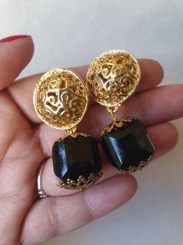 Producto - Aros Clips 80s Black and Gold 1