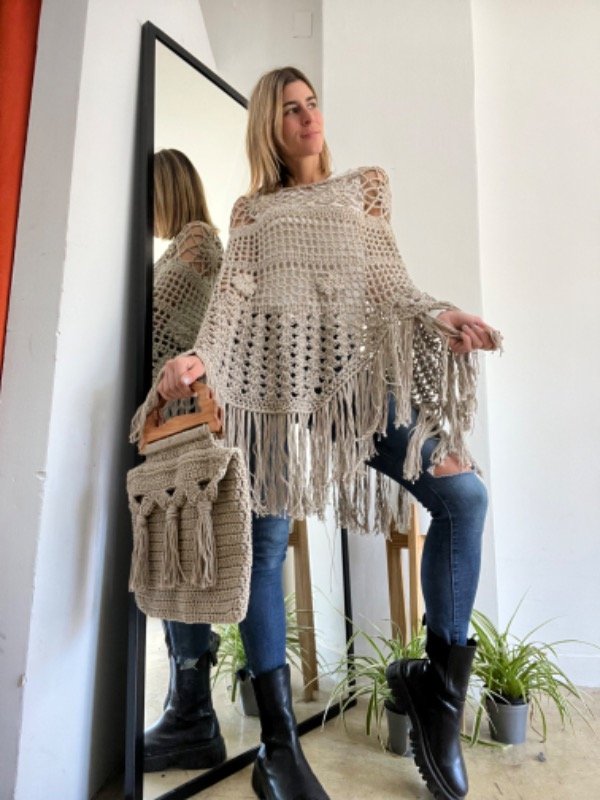 Producto - Poncho Dubai
