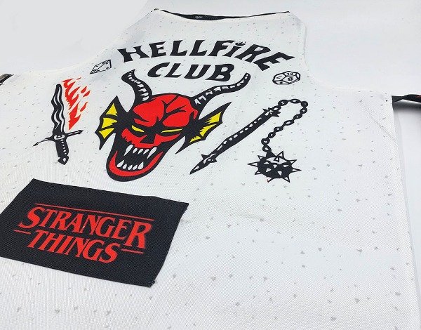 Producto - Delantal Stranger Things Hellfire Club - 1