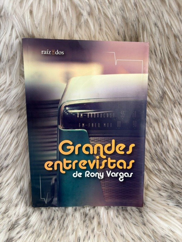 Producto - GRANDES ENTREVISTAS DE RONY VARGAS