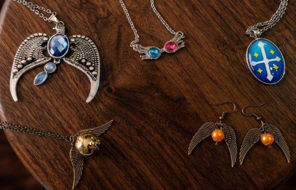 Producto - Colgantes de Metal - Serie y Anime - Ingrese para elegir
