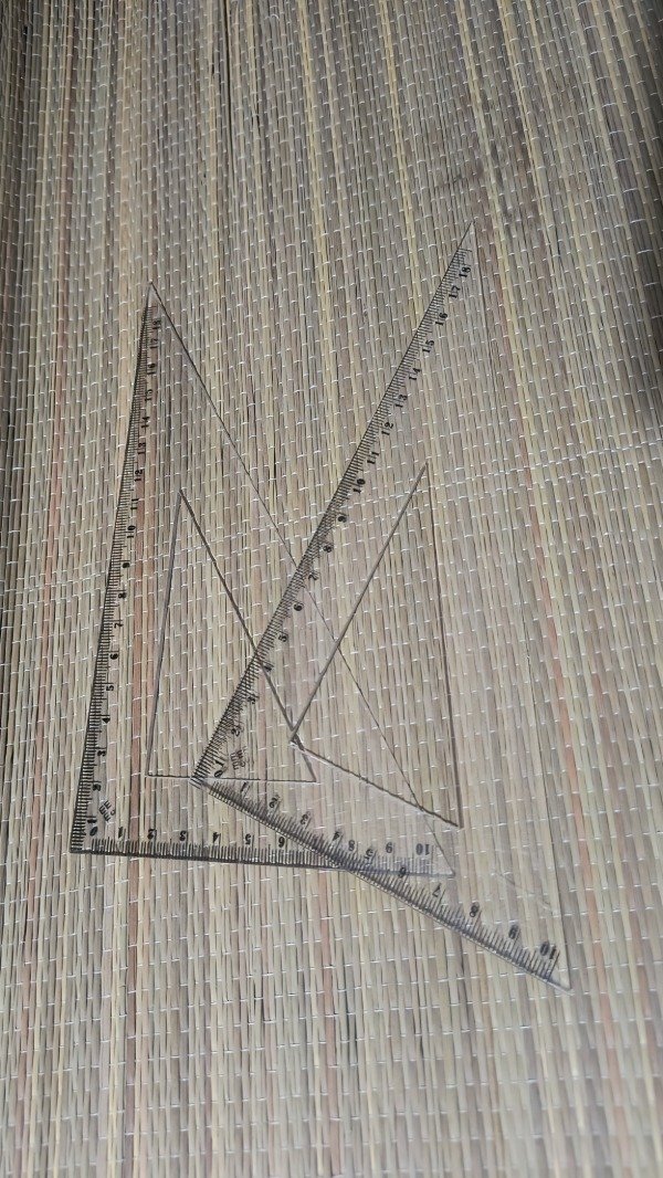 Producto - Escuadra 18 cm