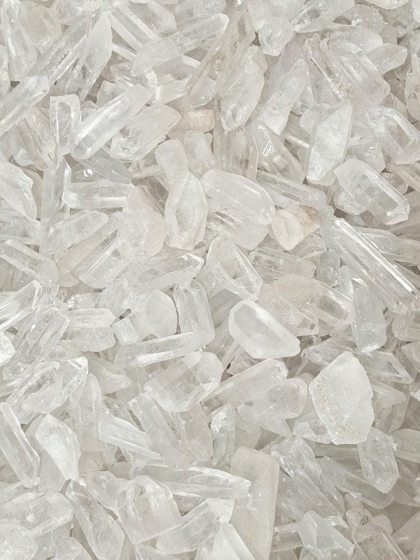 Producto - Piedras en Bruto  tamaño dijes de 3cm a 4 cm + por 100GR