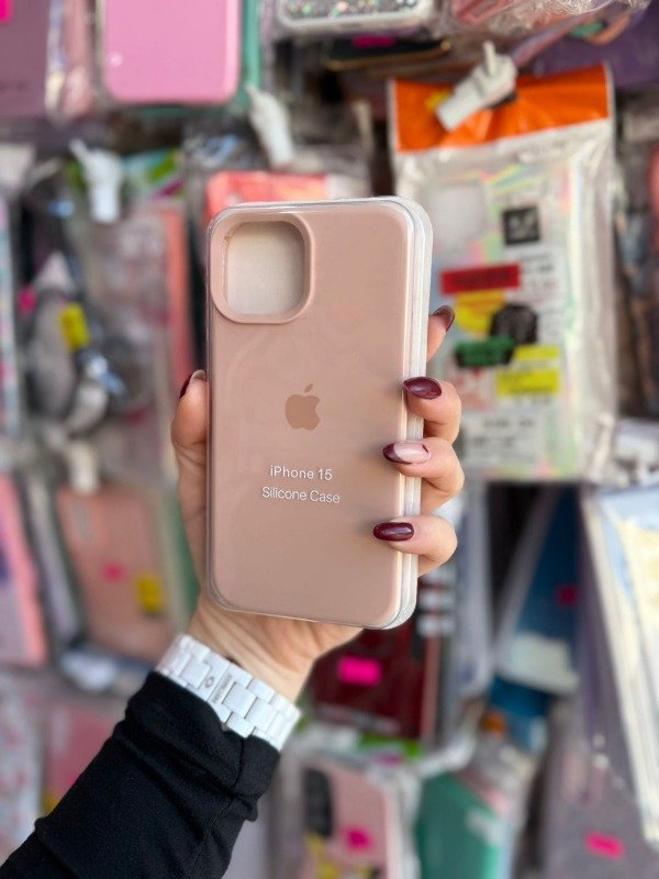 Producto - Silicone case Iphone 15 nude blush