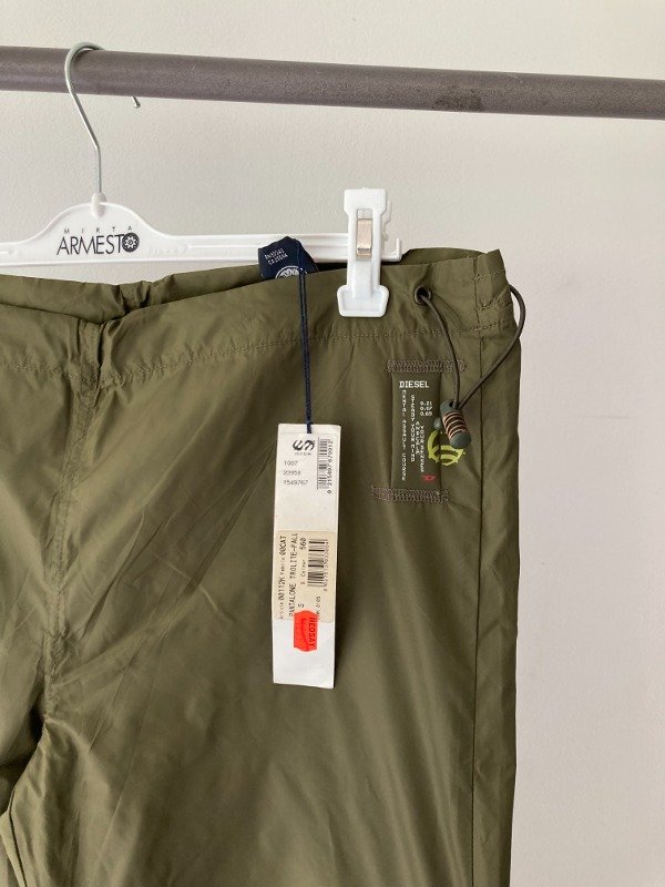 Pantalón diesel nuevo — imagen 4