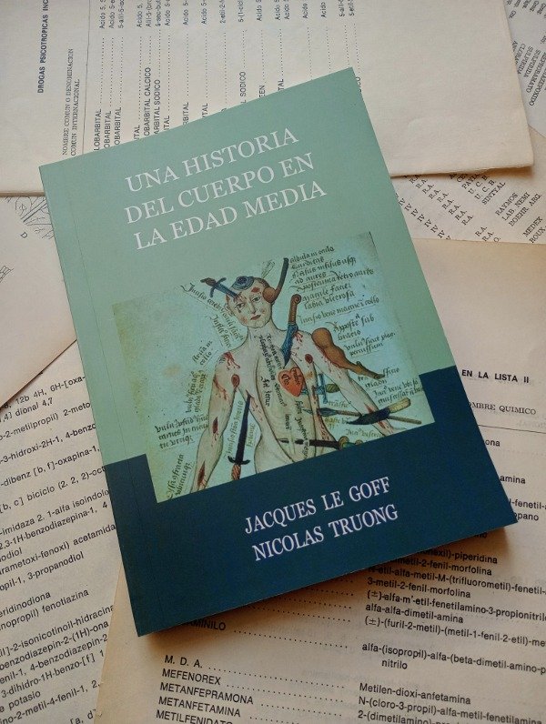 Producto - UNA HISTORIA DEL CUERPO EN LA EDAD MEDIA de J. Le Goff y N. Truong