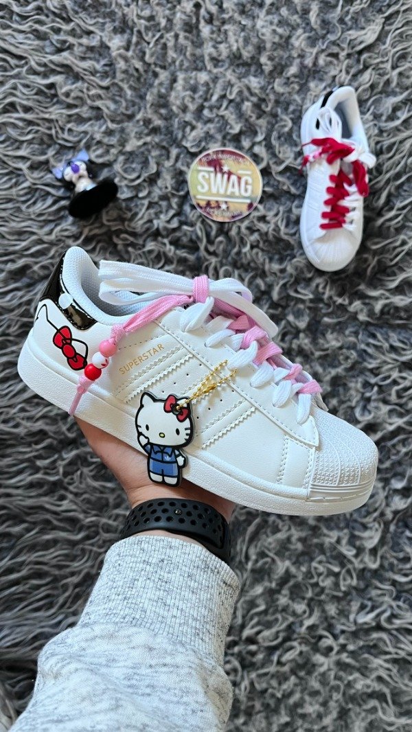 Producto - SUPERSTAR X HELLO KITTY