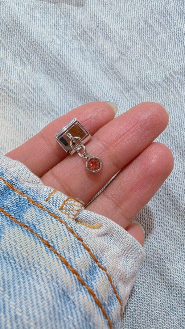 Producto - Charms cubic rosa AQ