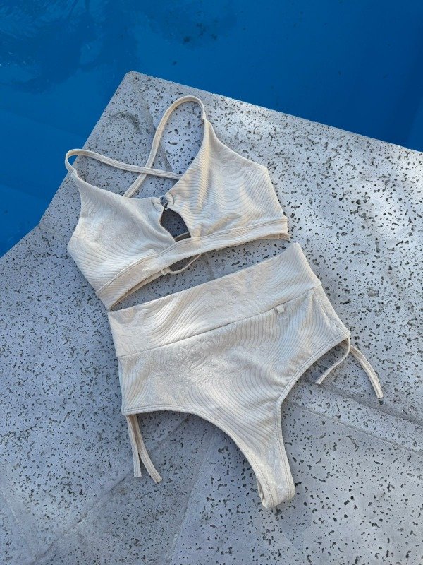 Producto - Trusa OFF WHITE - Edición premium limitada