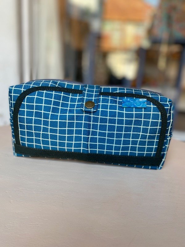 Producto - Cartu-neceser con solapa cuadros - 0