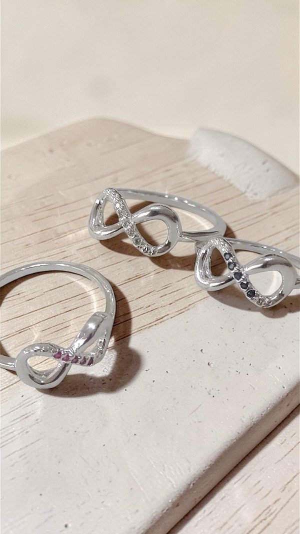 Producto - Anillo de Plata 925 infinito con cubics micropave