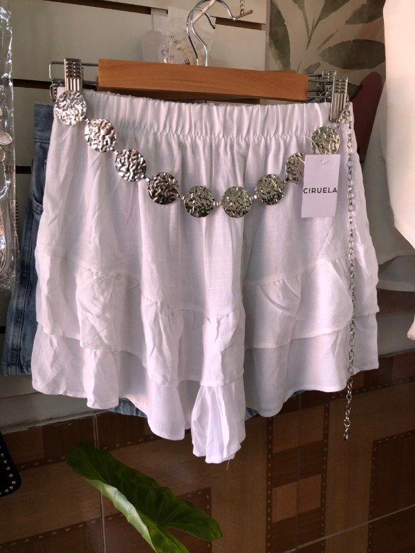 Producto - Ámbar short volados