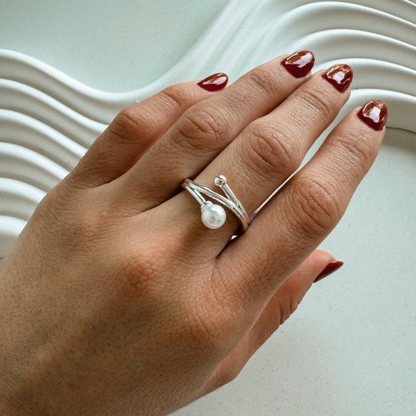 Producto - Anillo con perla blanca plateado