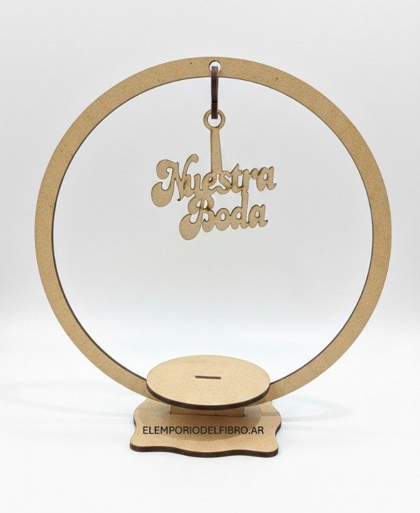 Producto - Centro De Mesa 21cm Aro Con Base + Aplique Nuestra Boda X 10