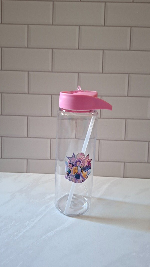 Producto - Botella con pico guerras K-pop